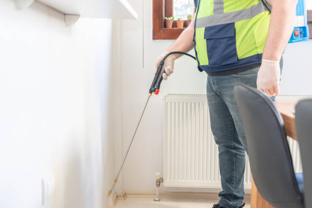 Best Pest Removal Services  in Sharon, WI